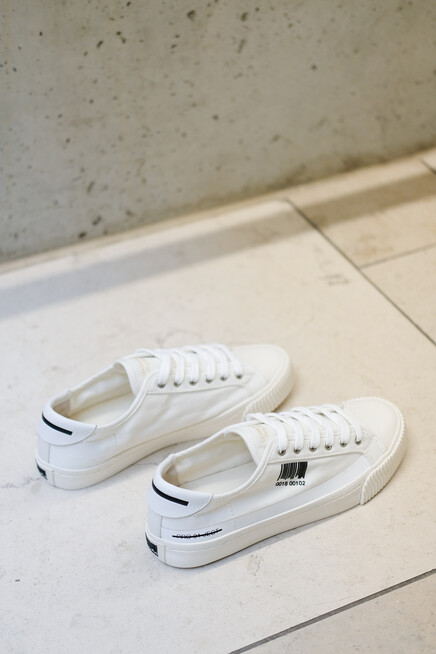 pro01ject canvas sneakers white black